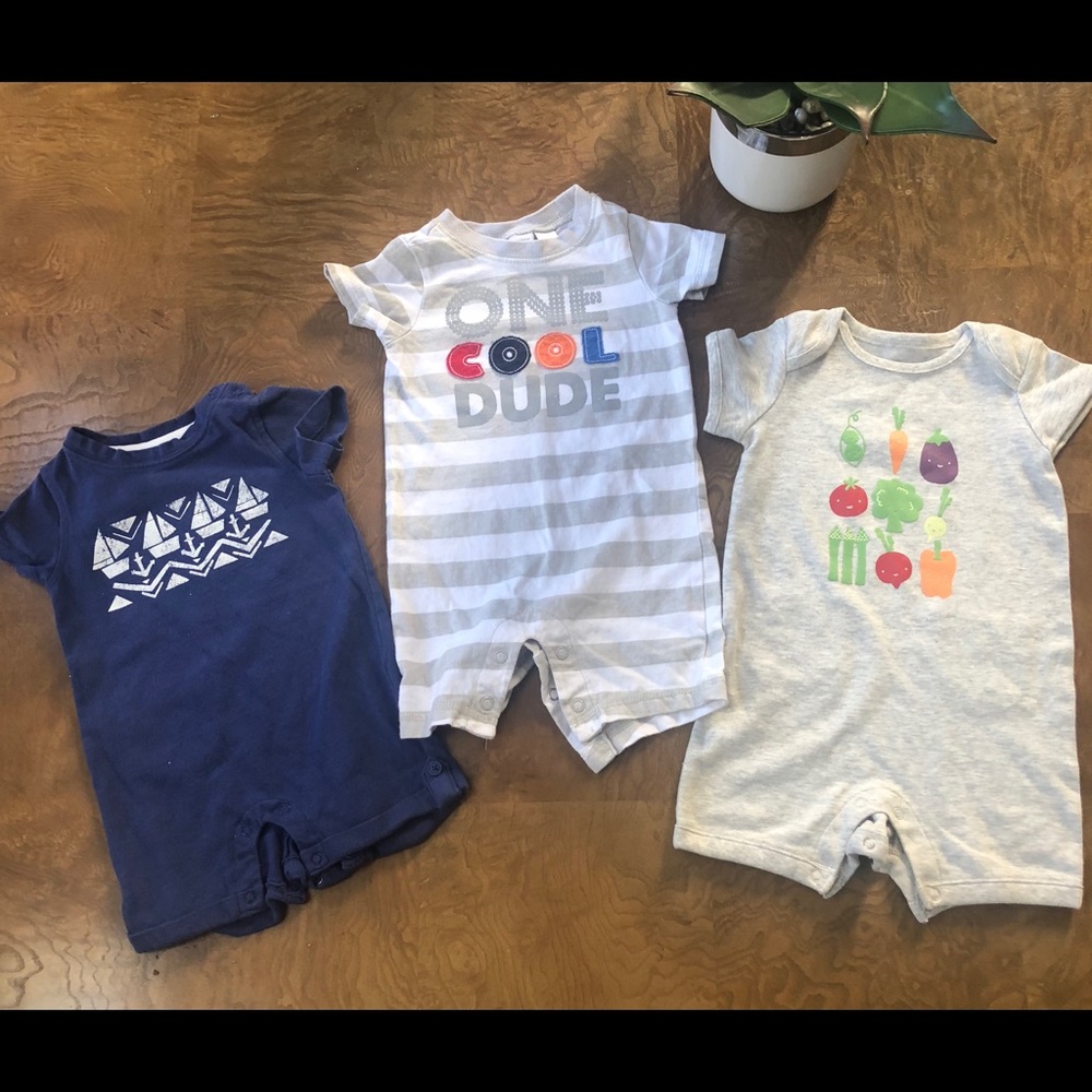 Gymboree baby boy  onesies bundle